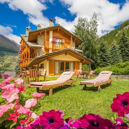 Hotel Le Bouquet 3*