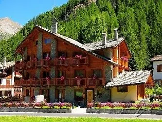 Le Bouquet - Adults Only 3*